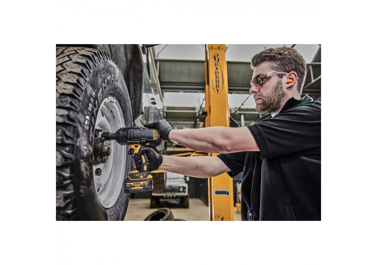 Boulonneuse avec coque ½” XR 18V 5Ah Li-Ion Brushless 1396 Nm – Jonc de sécurité - Pack "GFN" - DCF900P2G-QW - Dewalt