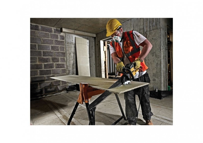 Scie ALLIGATOR© 1700W 430 mm - lame pour les briques de faible densité - DWE397-QS - Dewalt