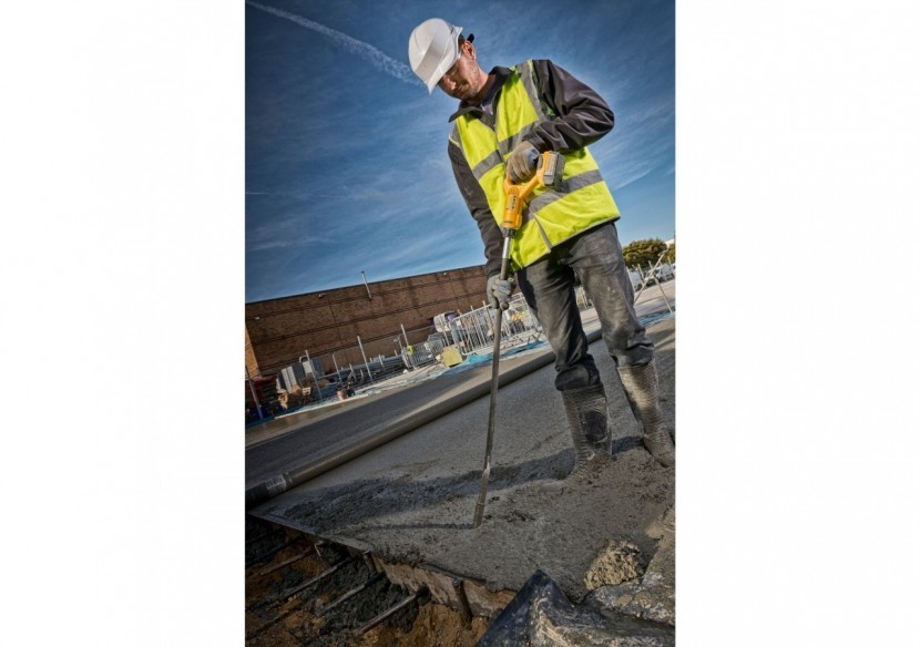 Vibrateur à béton XR 18V - DCE531N-XJ - Dewalt Vibrateur à béton XR 18V - DCE531N-XJ - Dewalt