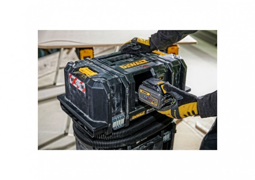 Aspirateur TSTAK XR FLEXVOLT 54V 2Ah Li-Ion Brushless eau et poussières - Classe M - DCV586MT2-QW - Dewalt