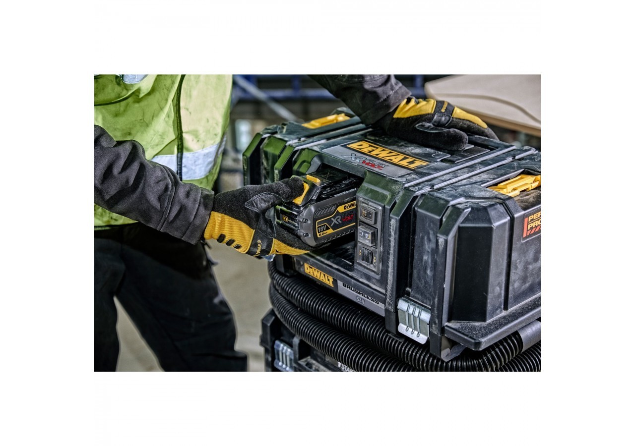 Aspirateur TSTAK XR FLEXVOLT 54V 2Ah Li-Ion Brushless eau et poussières - Classe M - DCV586MT2-QW - Dewalt