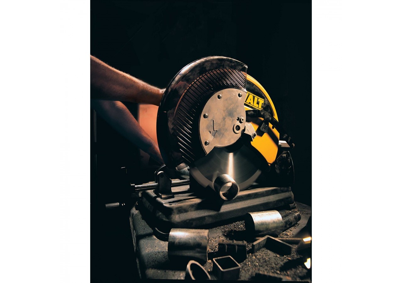 Tronçonneuse à lame 2200W 355 mm - lame dents carbure - DW872-QS - Dewalt