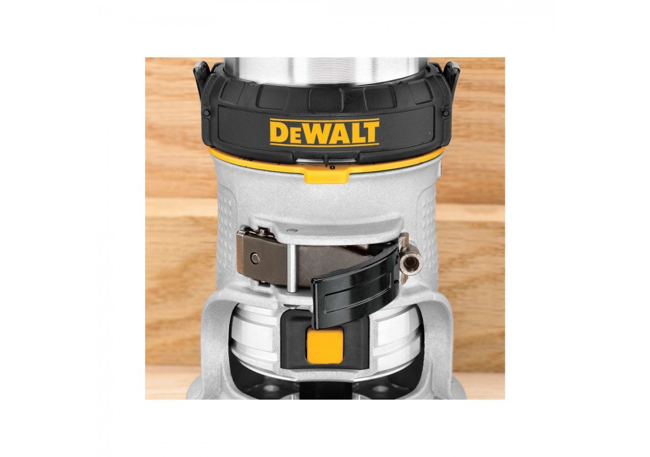 Affleureuse de paume Compacte 900W 8 mm - D26200-QS - Dewalt