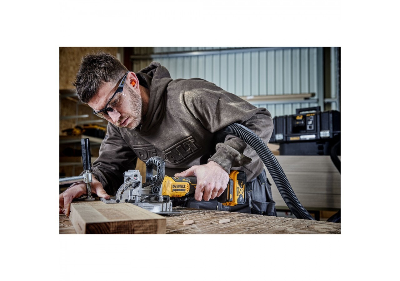 Fraiseuse à lamelles XR 18V 5Ah Li-Ion Brushless - DCW682P2-QW - Dewalt