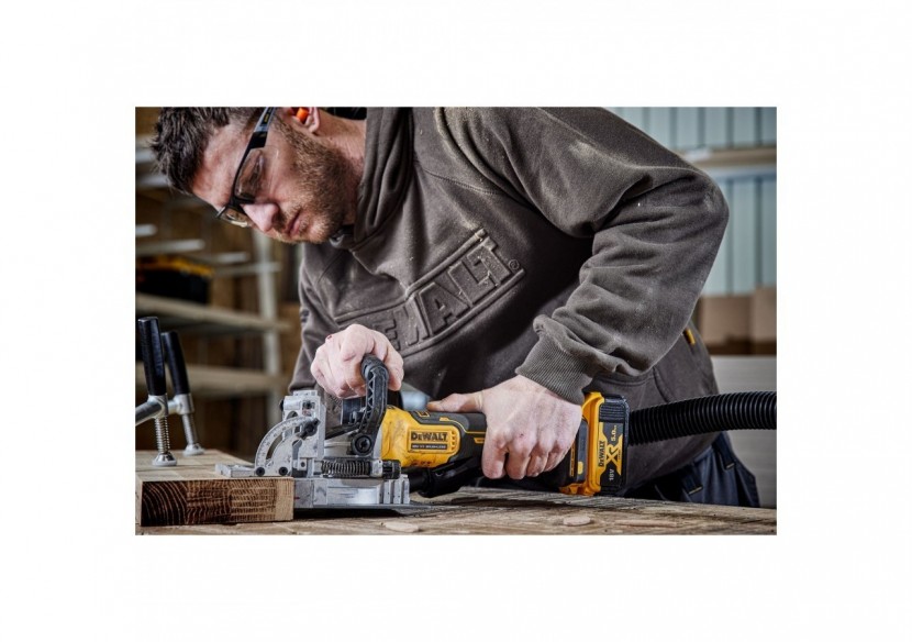 Fraiseuse à lamelles XR 18V 5Ah Li-Ion Brushless - DCW682P2-QW - Dewalt