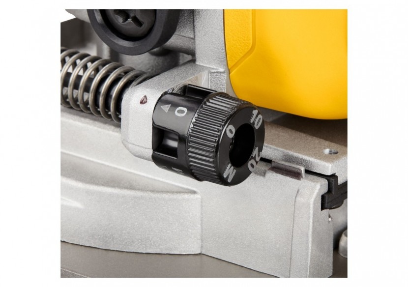 Fraiseuse à lamelles XR 18V 5Ah Li-Ion Brushless - DCW682P2-QW - Dewalt