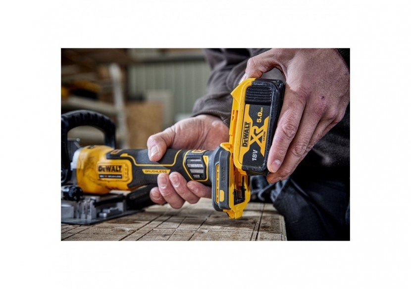Fraiseuse à lamelles XR 18V 5Ah Li-Ion Brushless - DCW682P2-QW - Dewalt