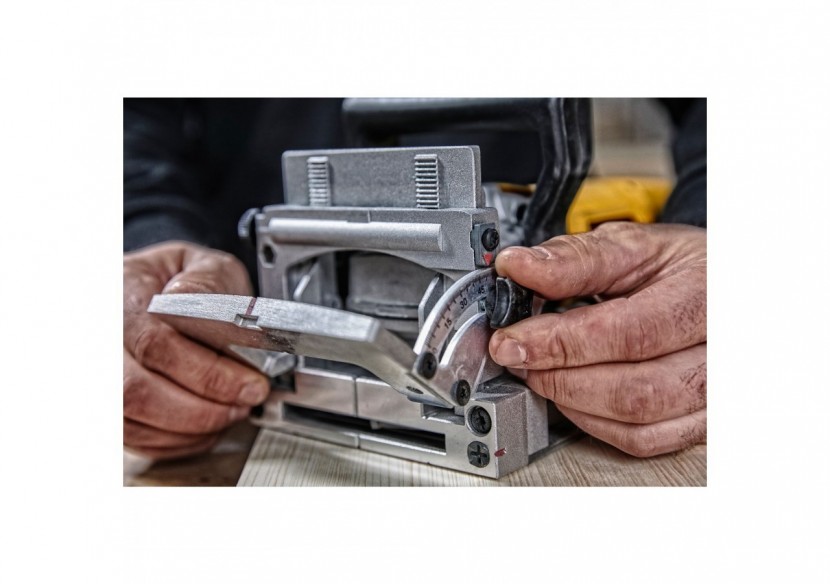 Fraiseuse à lamelles 600W - DW682K-QS - Dewalt Fraiseuse à lamelles 600W - DW682K-QS - Dewalt