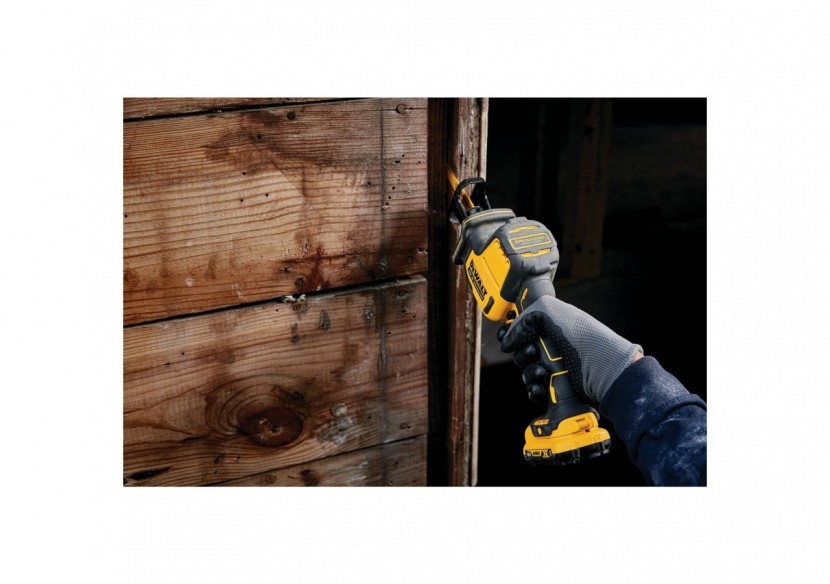 Scie sabre Compacte XR 12V 2Ah Li-Ion Brushless - DCS312D2-QW - Dewalt