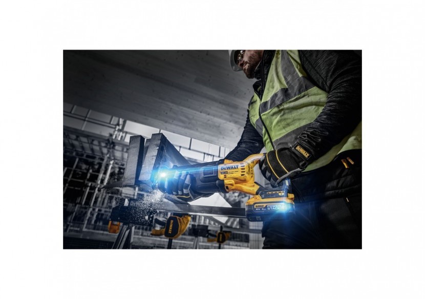 Scie sabre XR 18V ADVANTAGE 5Ah Li-Ion Brushless - POWERSTACK - DCS386H2T-QW - Dewalt