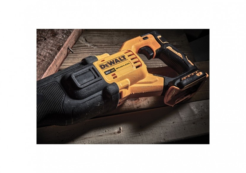 Scie sabre XR 18V ADVANTAGE 6Ah Li-Ion Brushless - DCS386T1-QW - Dewalt