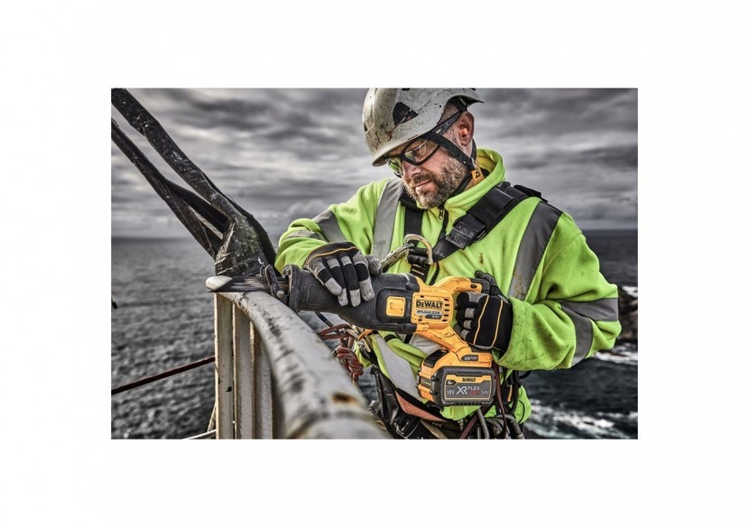 Scie sabre XR FLEXVOLT 54V 3Ah Li-Ion Brushless - DCS389X2-QW - Dewalt