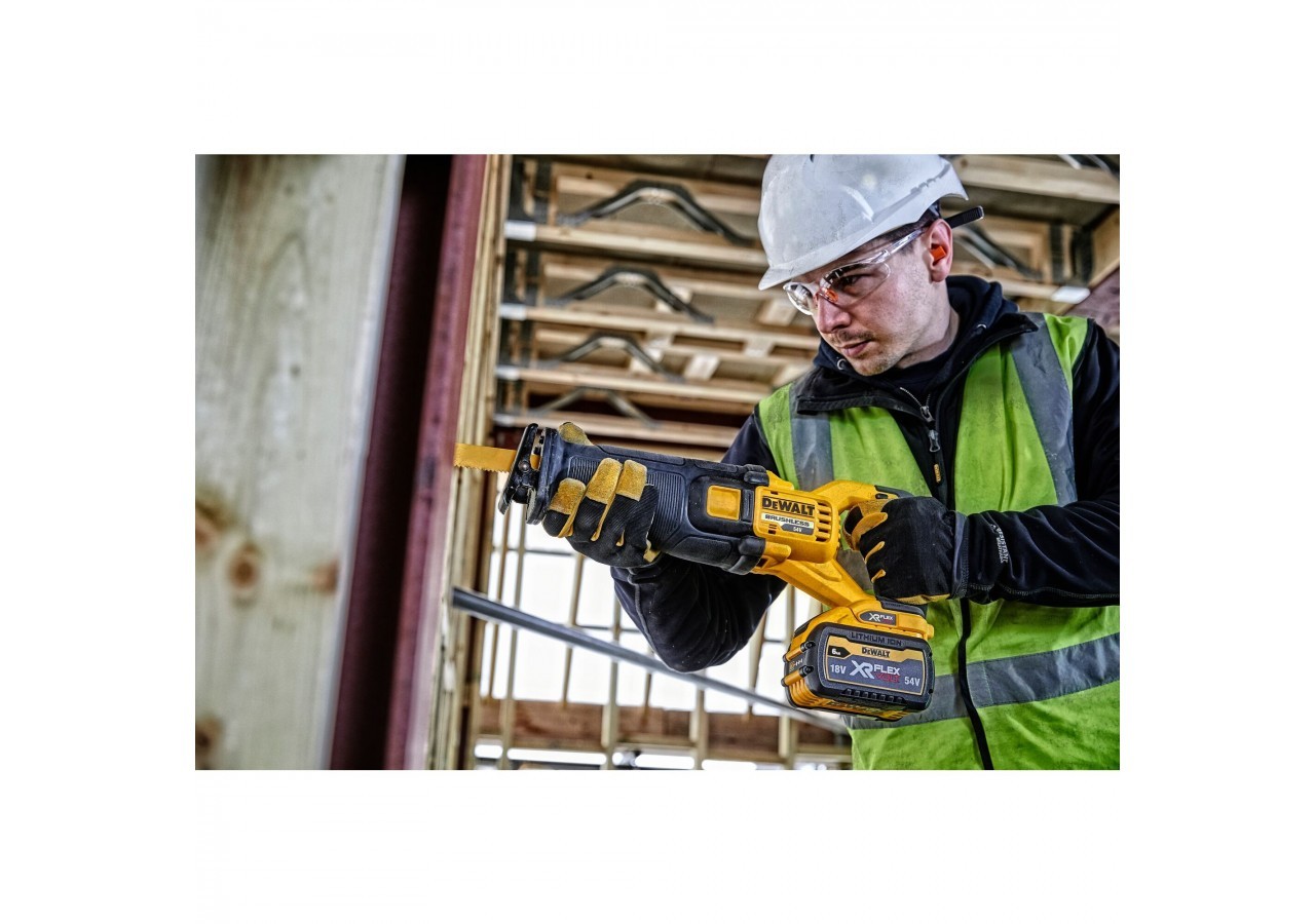 Scie sabre XR FLEXVOLT 54V 2Ah Li-Ion Brushless - DCS389T2-QW - Dewalt