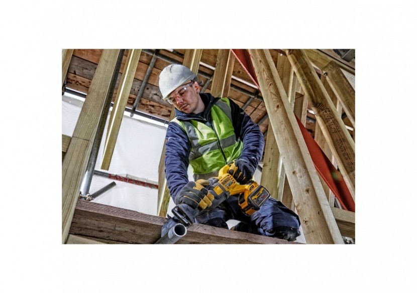 Scie sabre XR FLEXVOLT 54V 2Ah Li-Ion Brushless - DCS389T2-QW - Dewalt