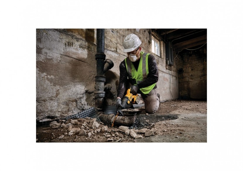 Scie sabre XR FLEXVOLT 54V 2Ah Li-Ion Brushless - DCS389T2-QW - Dewalt