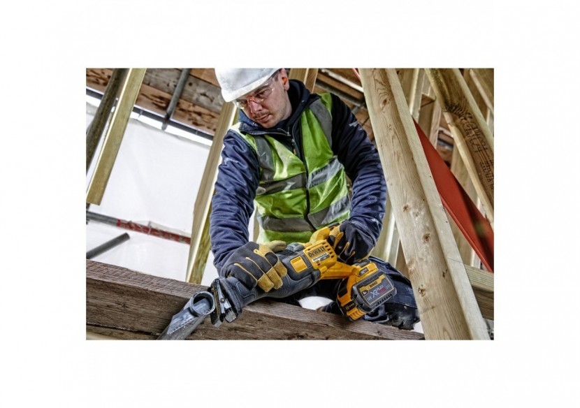 Scie sabre XR FLEXVOLT 54V Brushless - DCS389NT-XJ - Dewalt