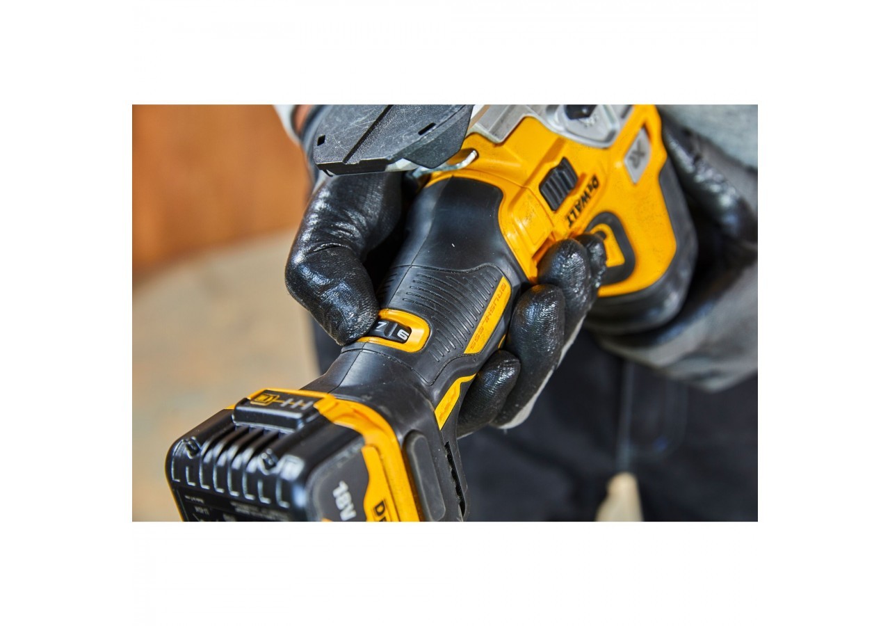 Scie sauteuse à prise par le corps XR 18V 5Ah Li-Ion Brushless - DCS335P2-QW - Dewalt