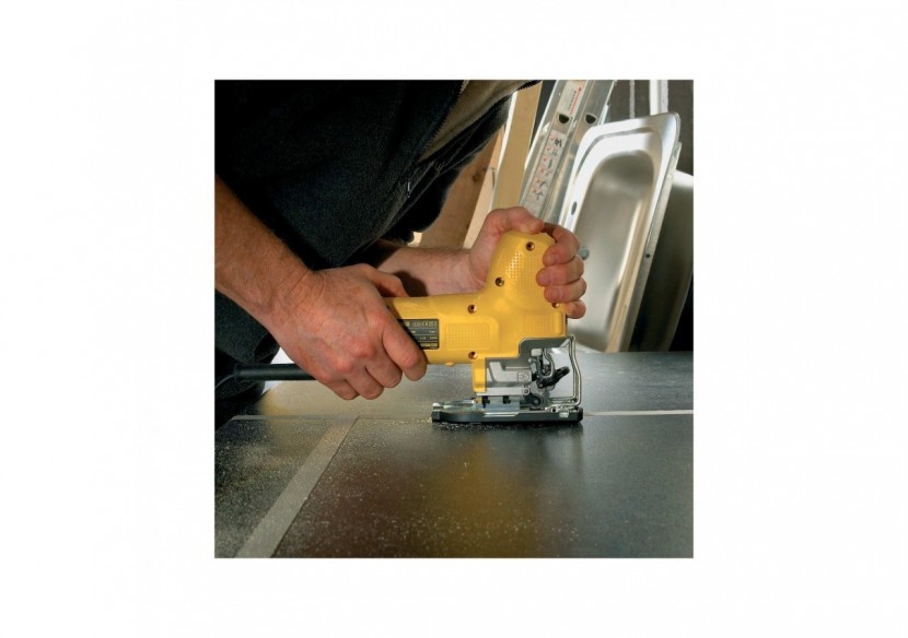 Scie sauteuse 550W à prise par le corps - DW343K-QS - Dewalt