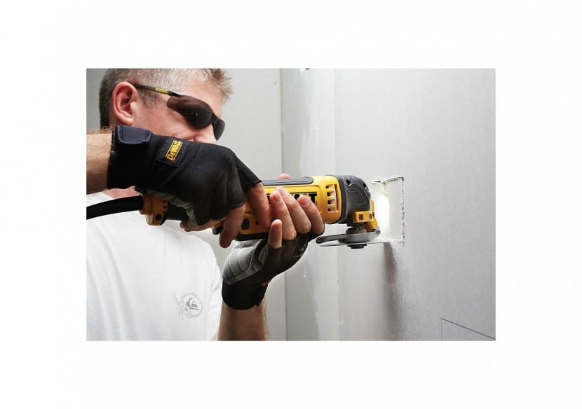 Multi-cutter XR 18V 2Ah Li-Ion Brushless - 32 accessoires - DCS355D2-QW - Dewalt