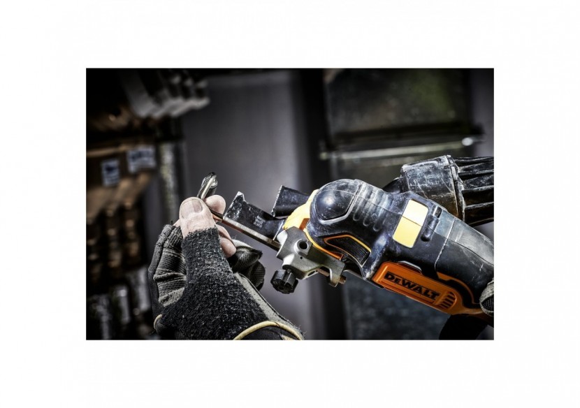 Multi-cutter XR 18V 2Ah Li-Ion Brushless - 32 accessoires - DCS355D2-QW - Dewalt
