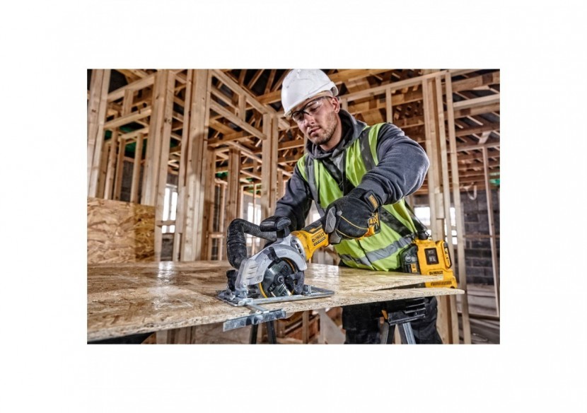 Scie circulaire XR 18V 5Ah Li-Ion Brushless 115 mm - DCS571P2-QW - Dewalt Scie circulaire XR 18V 5Ah Li-Ion Brushless 115 mm - DCS571P2-QW - Dewalt
