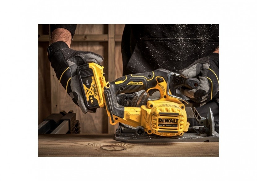 Scie circulaire XR 18V 5Ah Li-Ion Brushless 165 mm - DCS565P2-QW - Dewalt