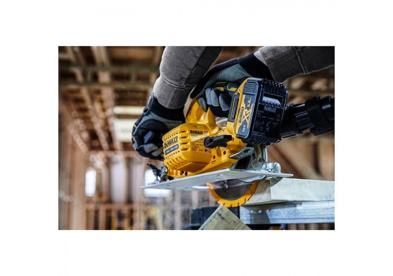 Scie circulaire XR 18V Brushless 184 mm - DCS570NT-XJ - Dewalt