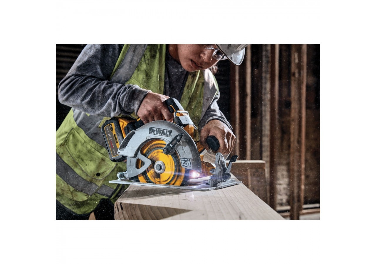 Scie circulaire XR 18V ADVANTAGE Brushless 190 mm - DCS573NT-XJ - Dewalt