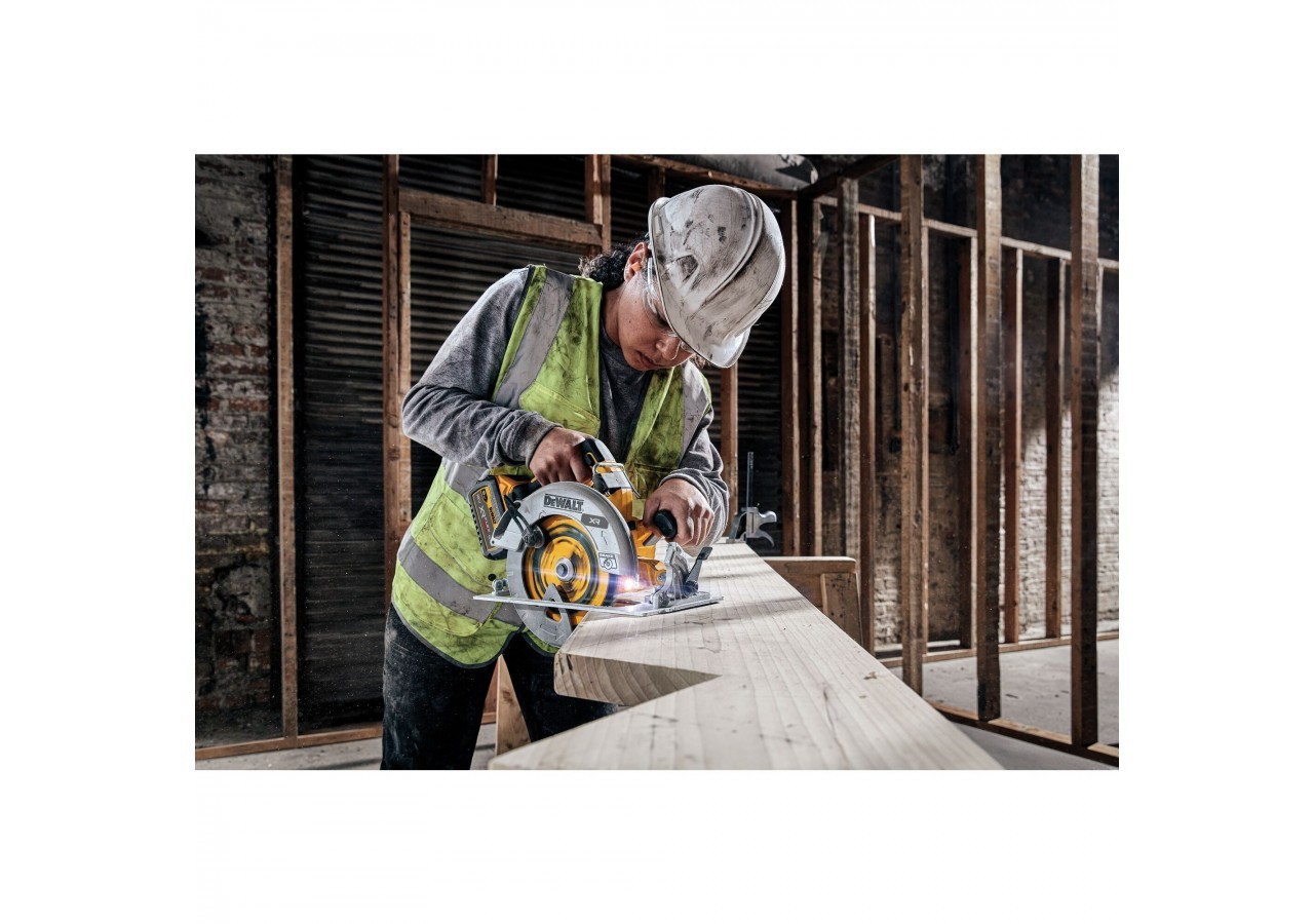 Scie circulaire XR 18V ADVANTAGE Brushless 190 mm - DCS573NT-XJ - Dewalt