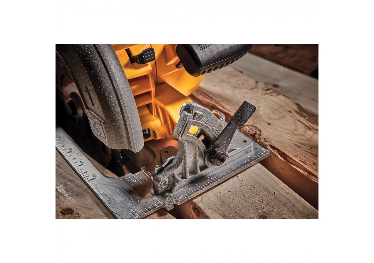 Scie circulaire XR 18V ADVANTAGE Brushless 190 mm - DCS573NT-XJ - Dewalt