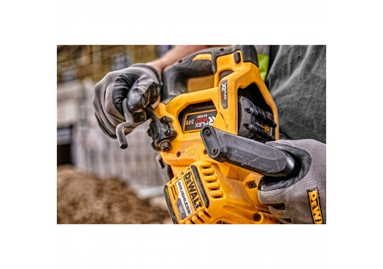 Scie circulaire Construction XR FLEXVOLT 54V 2Ah Li-Ion Brushless 190 mm - DCS577T2-QW - Dewalt