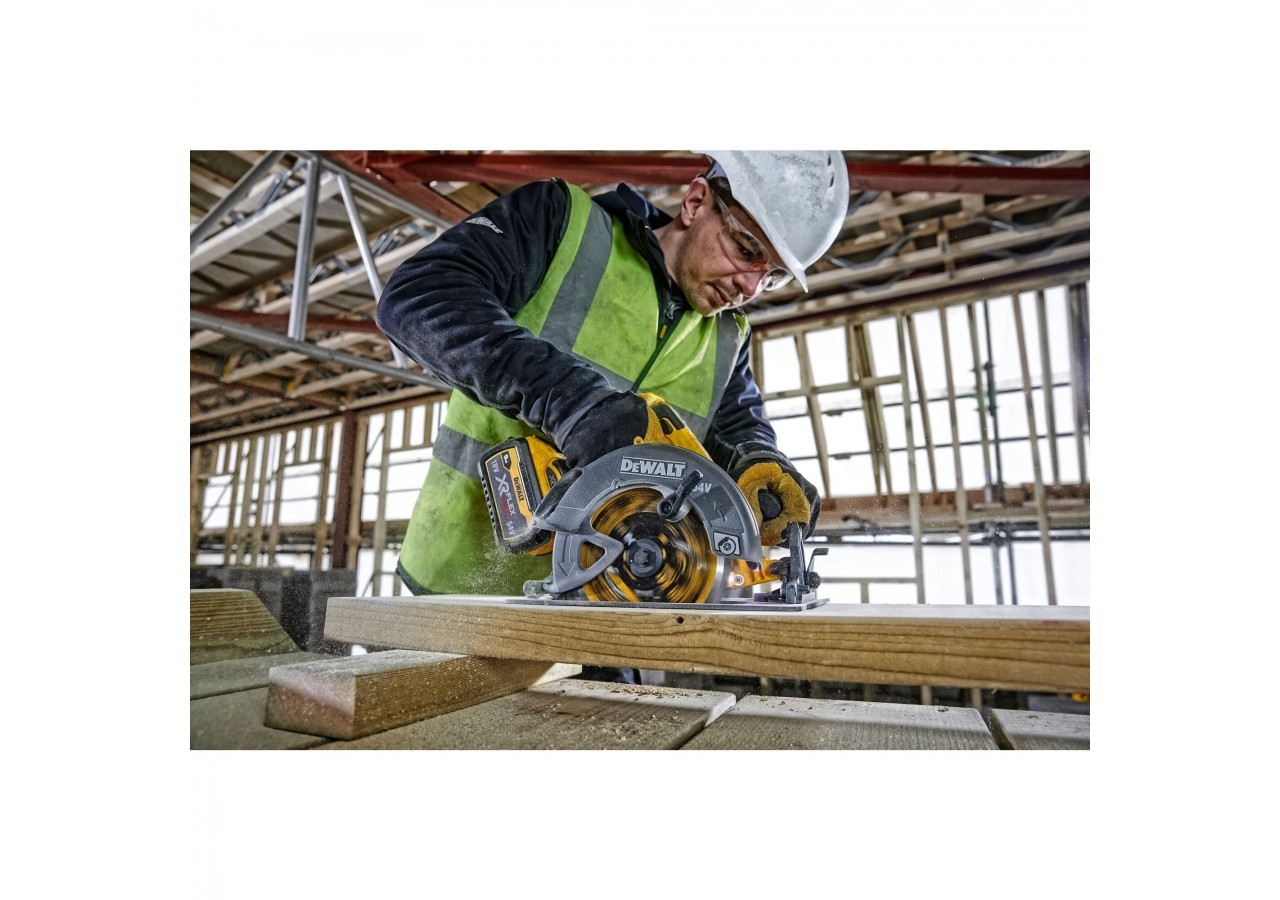 Scie circulaire XR FLEXVOLT 54V Brushless 190 mm - DCS578NT-XJ - Dewalt