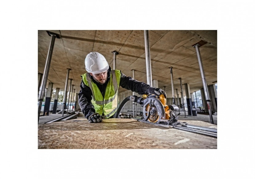 Scie circulaire XR FLEXVOLT 54V 2Ah Li-Ion Brushless 190 mm - compatible rail de guidage - DCS579T2-QW - Dewalt