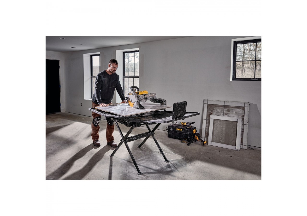 Scie à matériaux grande capacité 1600W 250 mm - D36000-QS - Dewalt