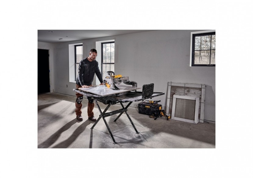 Scie à matériaux grande capacité 1600W 250 mm - D36000-QS - Dewalt