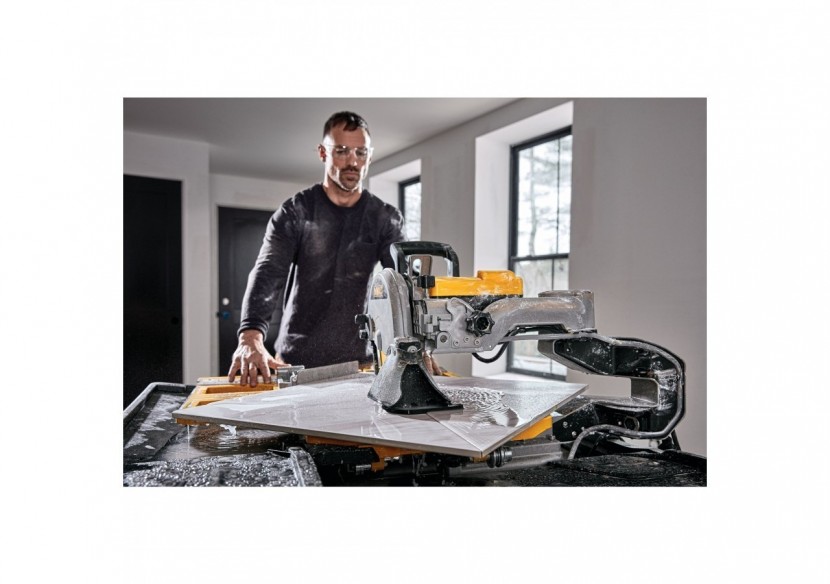 Scie à matériaux grande capacité 1600W 250 mm - D36000-QS - Dewalt