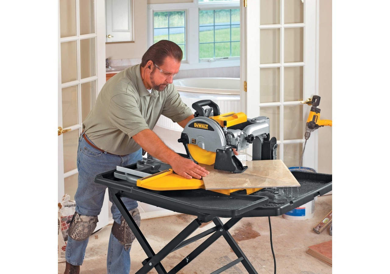 Scie à matériaux 1600W 250 mm - D24000-QS - Dewalt