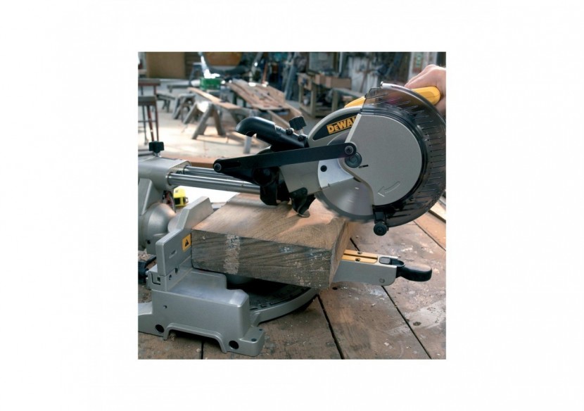 Scie à onglets radiale 1600W 216 mm - DW712-QS - Dewalt