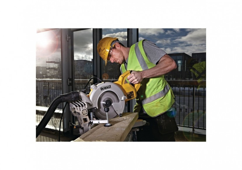 Scie à onglets radiale 1850W 250 mm - DWS778-QS - Dewalt