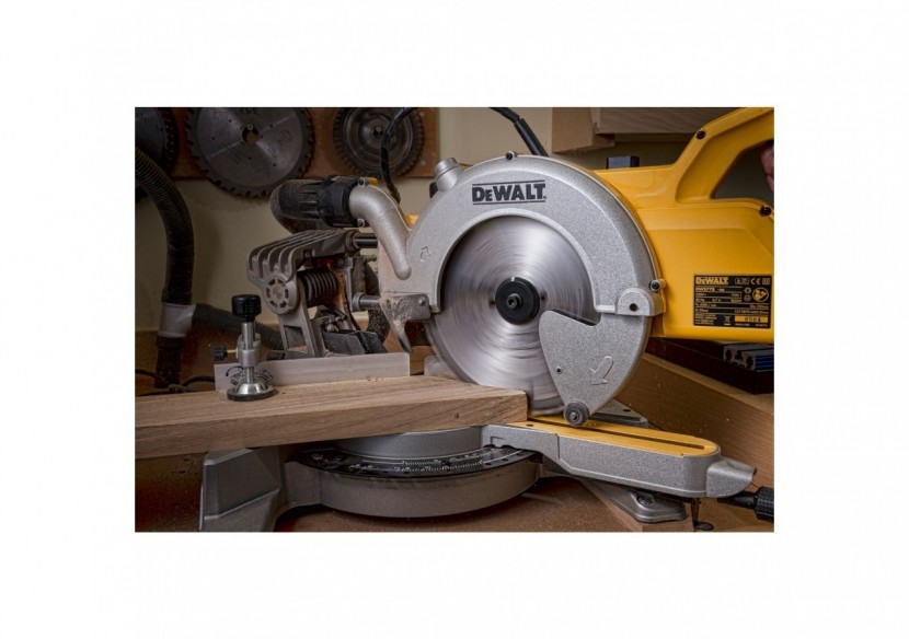 Scie à onglets radiale 1850W 250 mm - DWS778-QS - Dewalt