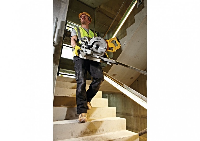 Scie à onglets radiale 1850W 250 mm - DWS778-QS - Dewalt