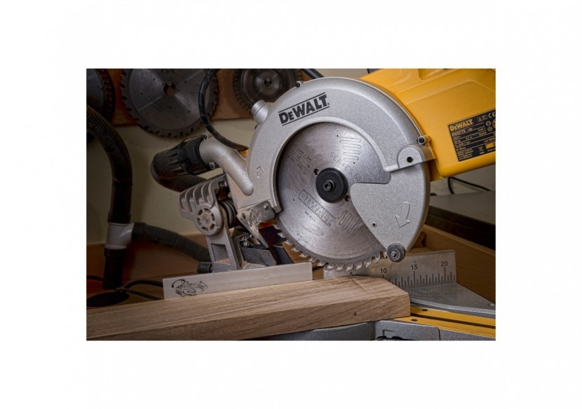 Scie à onglets radiale 1850W 250 mm - DWS778-QS - Dewalt