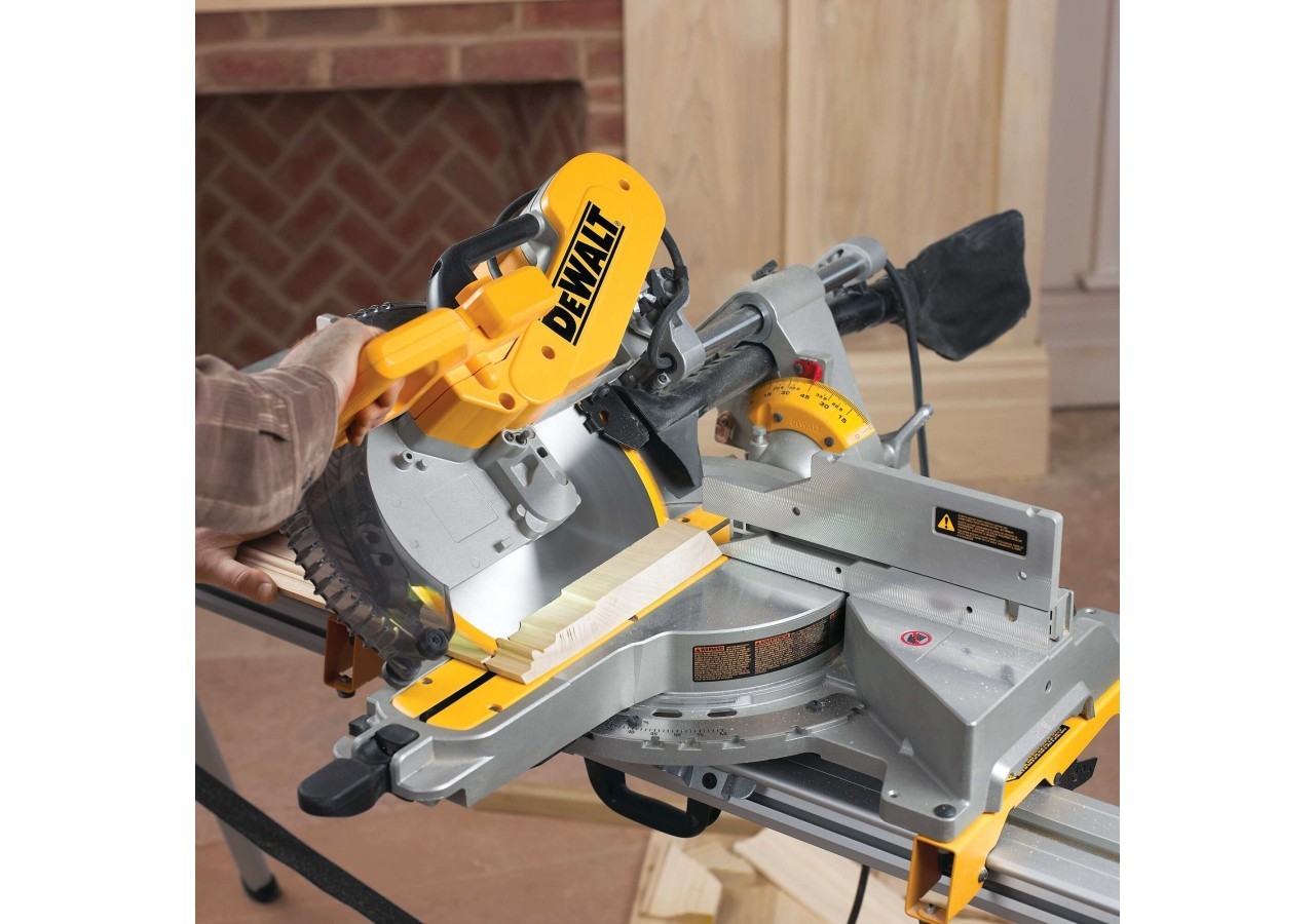 Scie à onglets radiale 1675W 305 mm - DWS780-QS - Dewalt