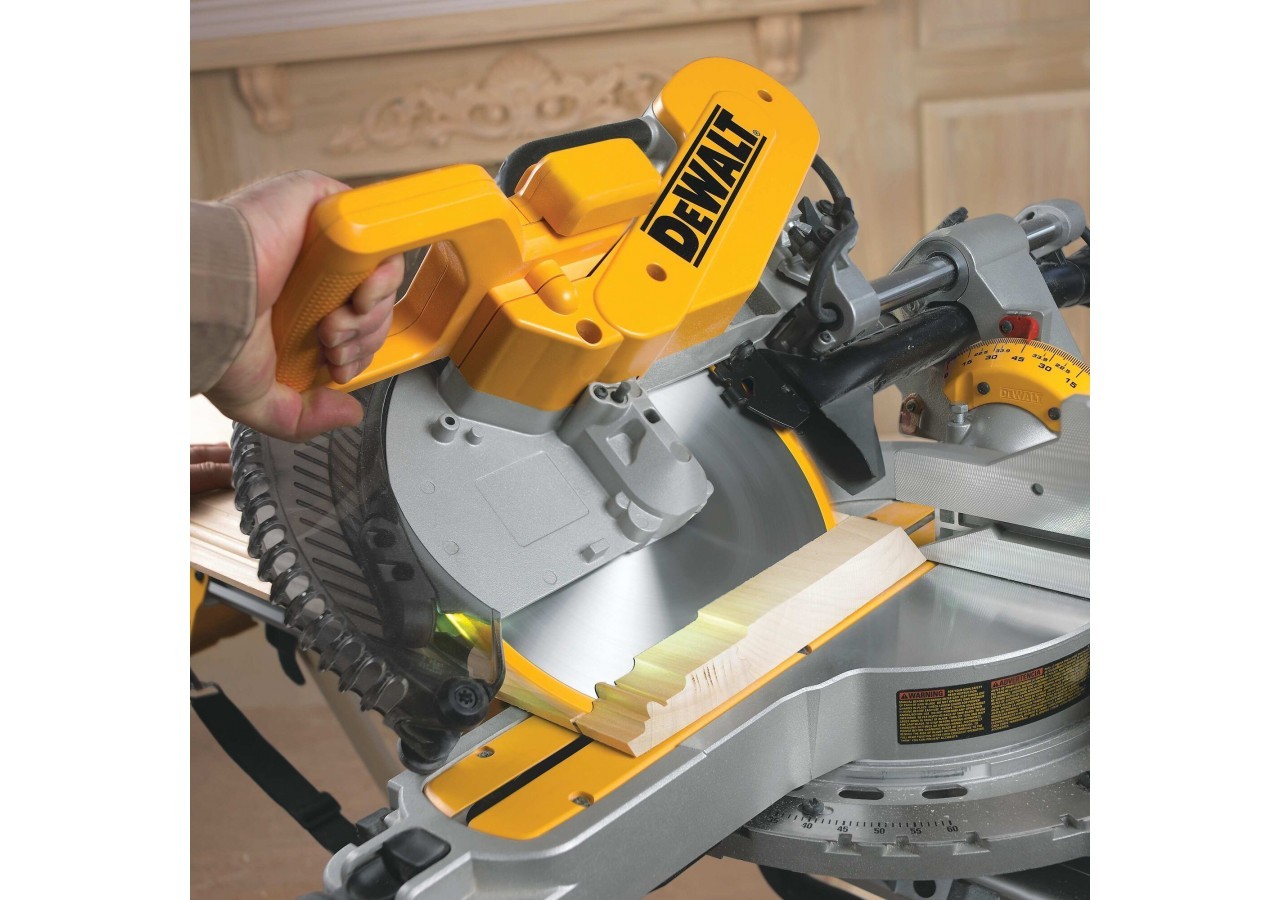 Scie à onglets radiale 1675W 305 mm - DWS780-QS - Dewalt