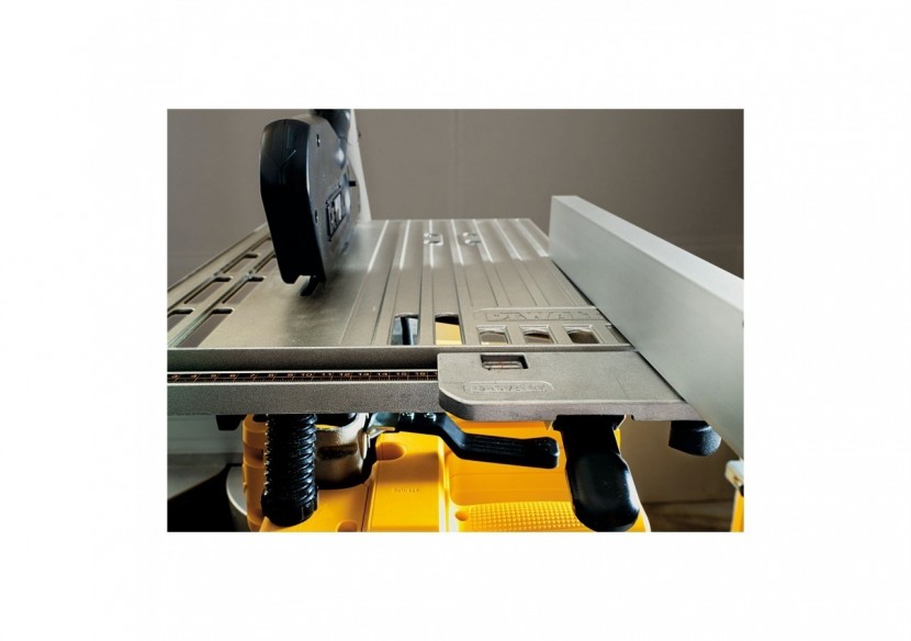 Scie à onglets à table supérieure 1600W 305 mm - D27113-QS - Dewalt
