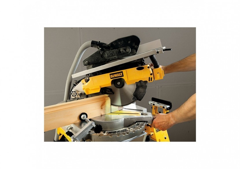 Scie à onglets à table supérieure 1600W 305 mm - D27113-QS - Dewalt