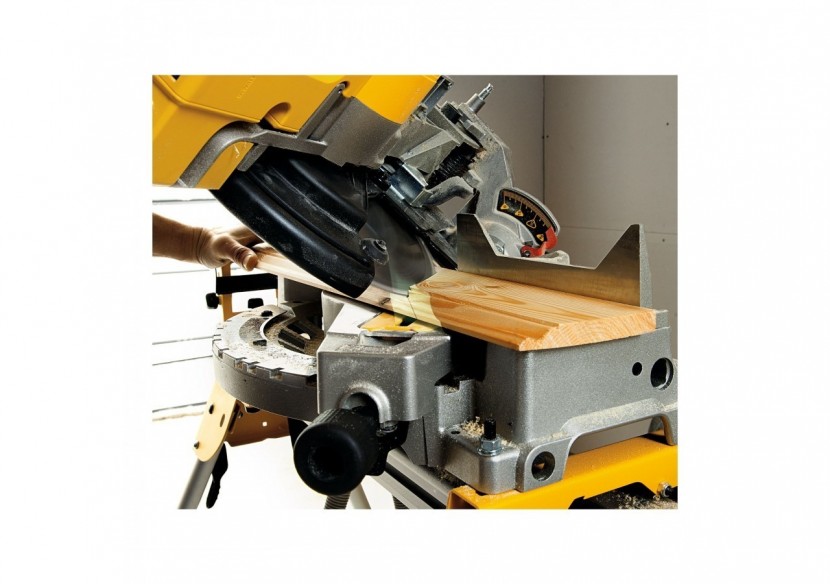 Scie à onglets à table supérieure 1600W 305 mm - D27113-QS - Dewalt