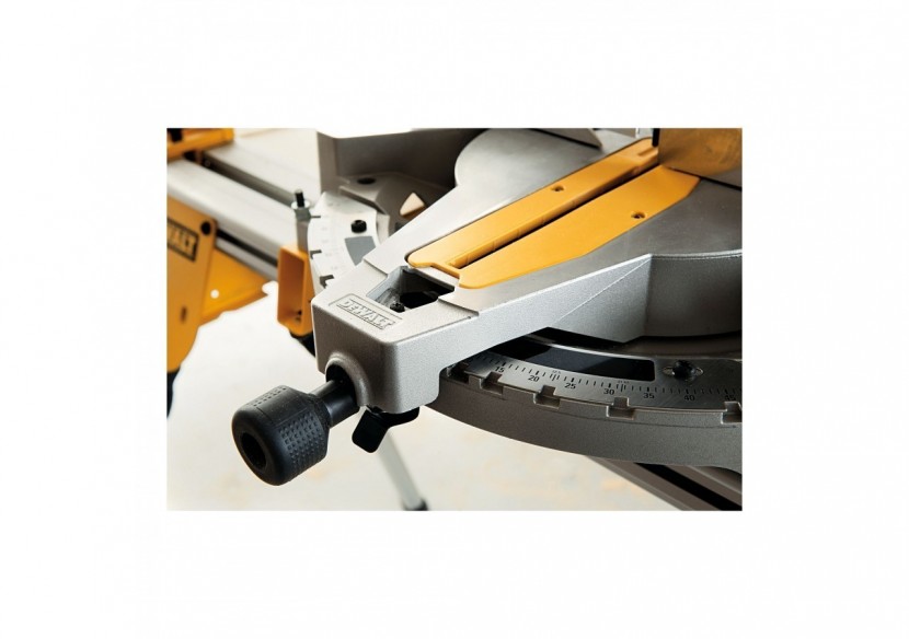 Scie à onglets à table supérieure 1600W 305 mm - D27113-QS - Dewalt