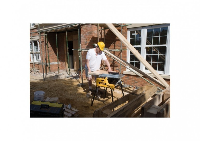 Scie à table et à onglets retournables 2000W 250 mm - DW743N-QS - Dewalt