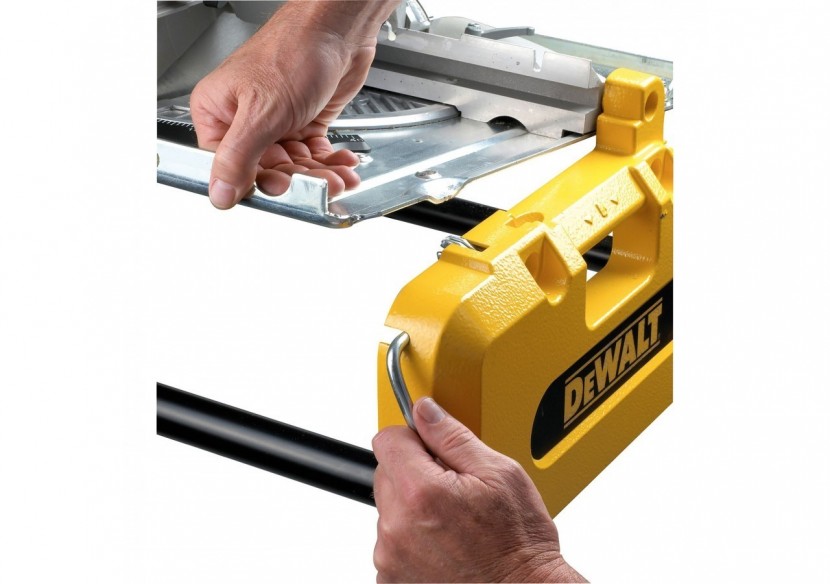 Scie à table et à onglets retournables 2000W 250 mm - DW743N-QS - Dewalt